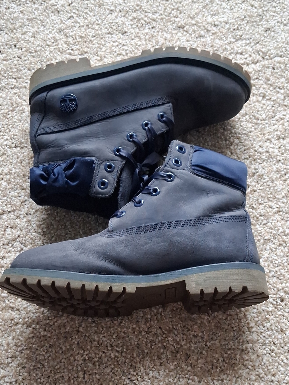 Timberland Women's Navy and Gray Leather Ankle Boots